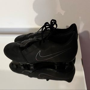 Youth size Nike size 6 black soccer cleats